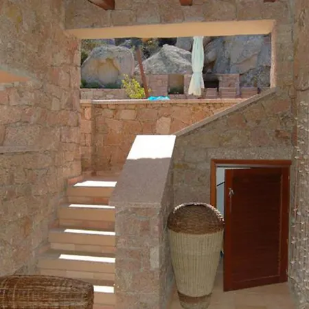 Narciso, Private Pool, A/c, Privacy